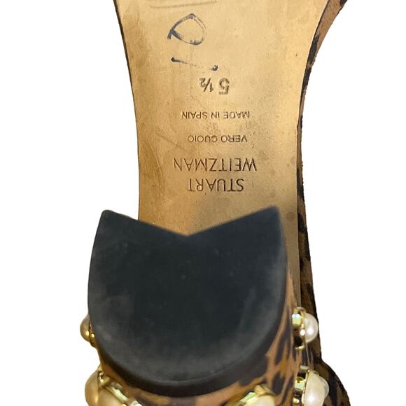 Stuart Weitzman Morepearls Leopard sandal Pearl embellishments Size  5.5 - Picture 7 of 7